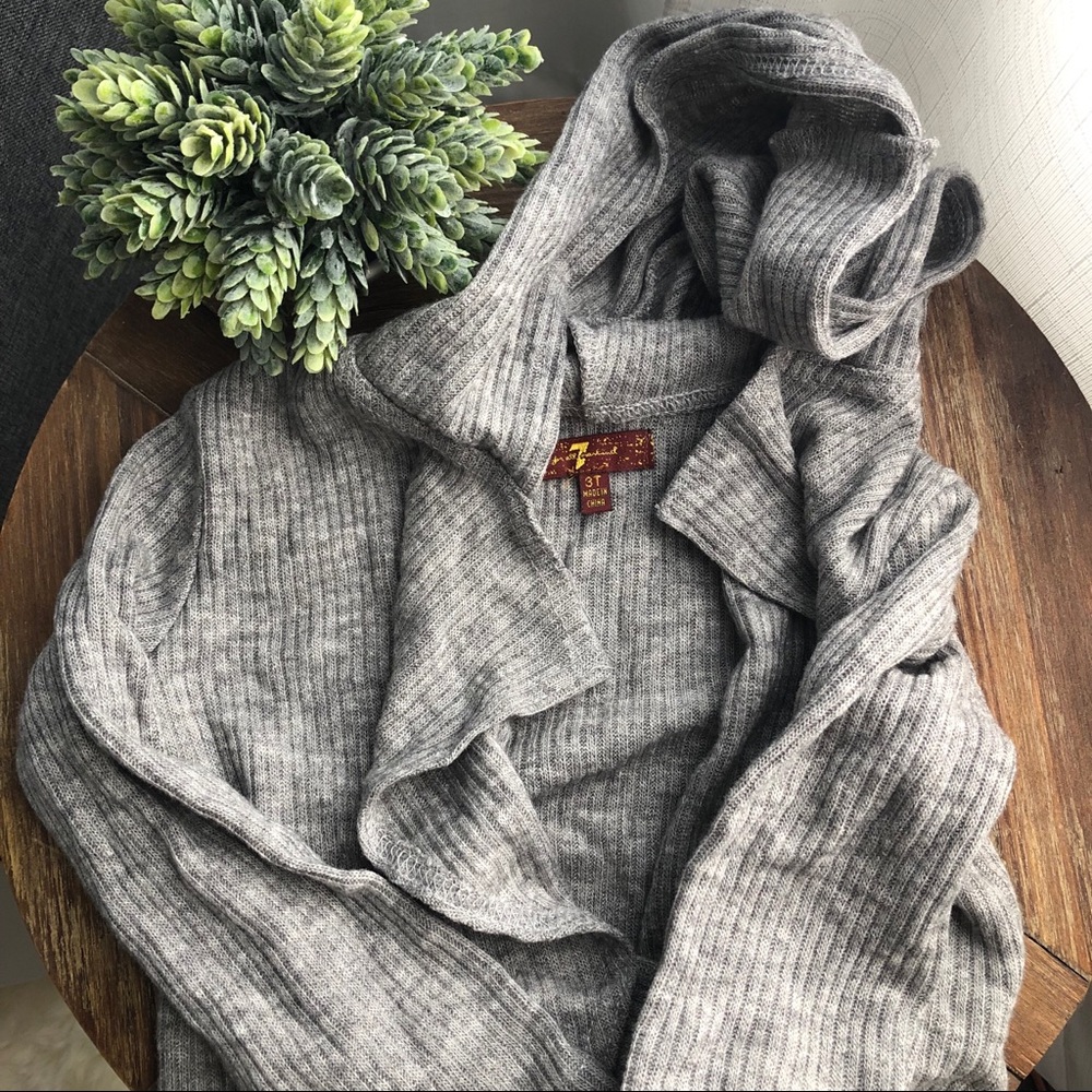 Toddler girl cardigan size 3t 7 for all mankind